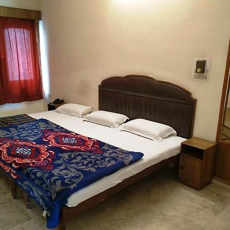 Hotel Vinayakam Udaipur Esterno foto