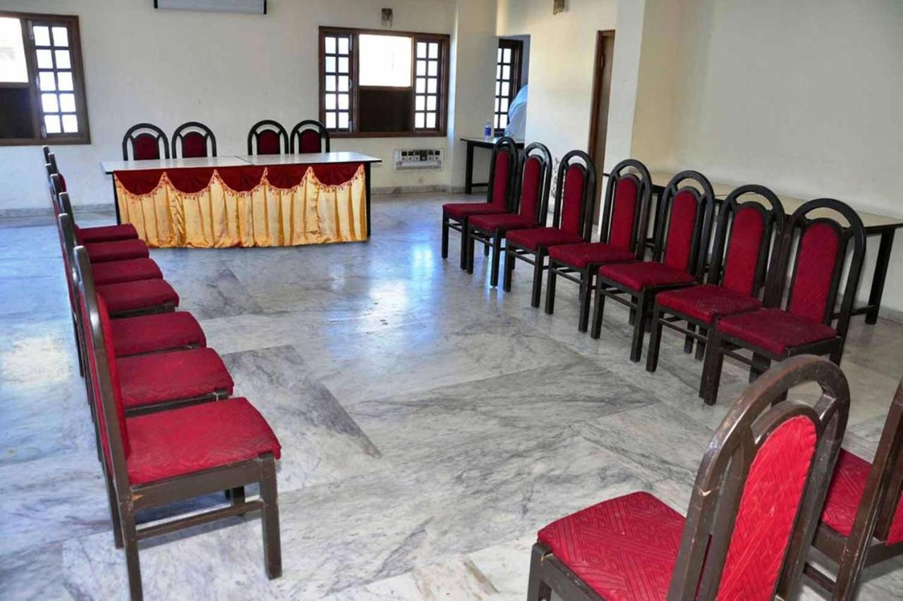Hotel Vinayakam Udaipur Esterno foto