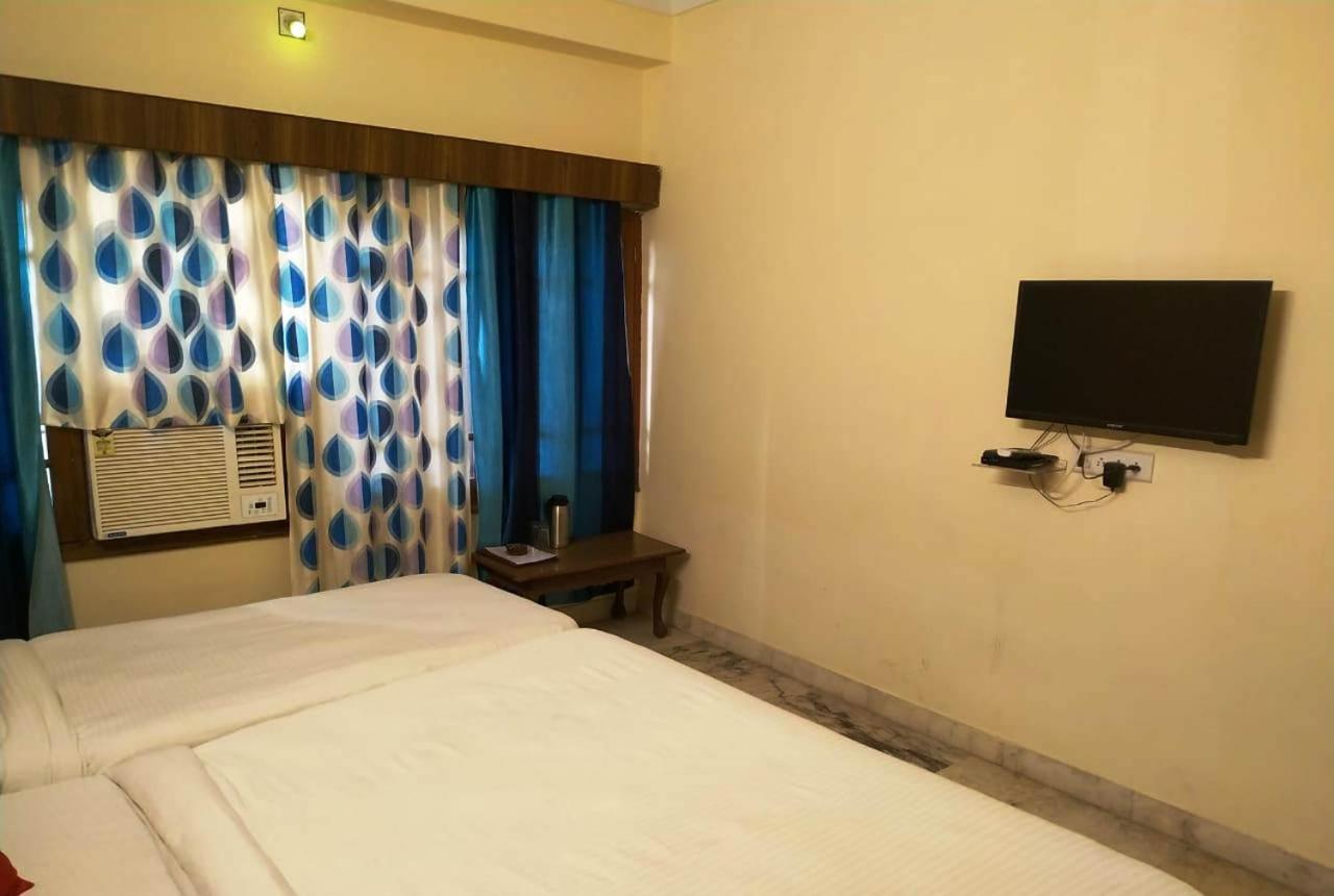 Hotel Vinayakam Udaipur Esterno foto
