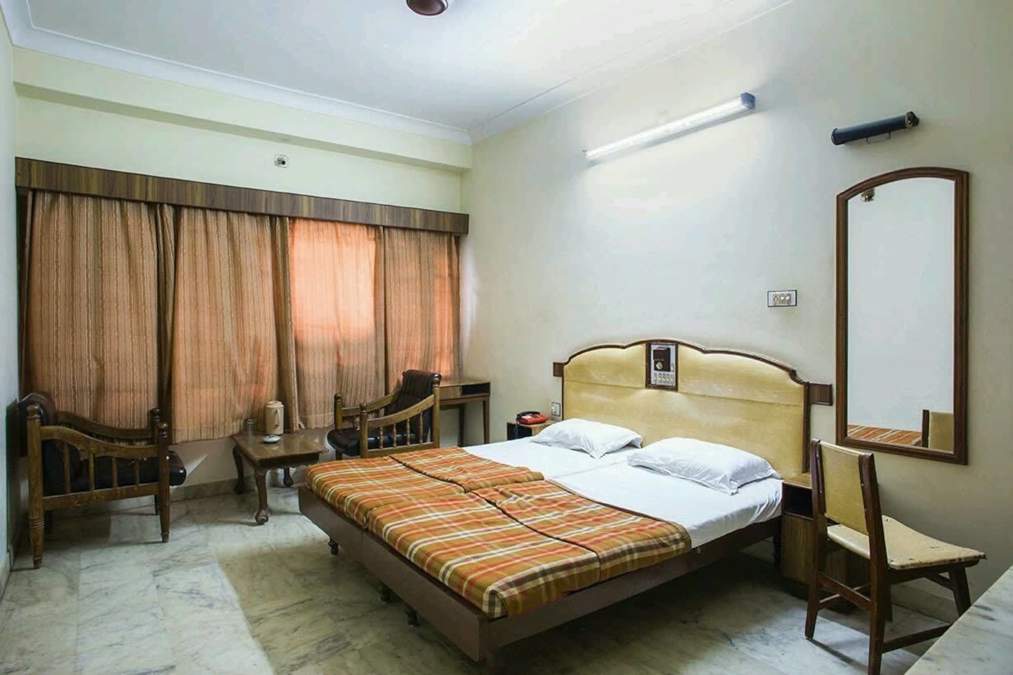 Hotel Vinayakam Udaipur Esterno foto